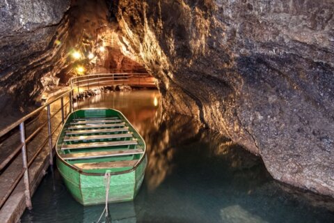 Les Grottes de Remouchamps