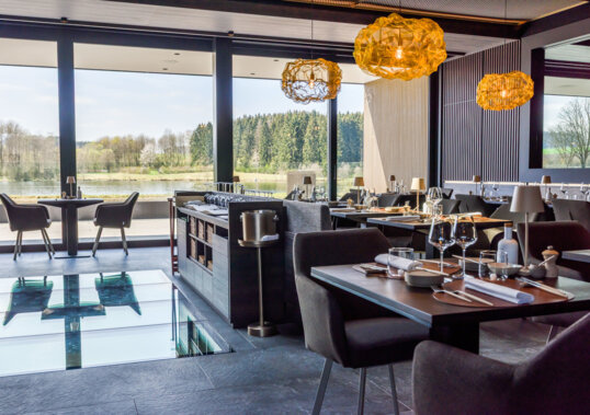 Sensa - Restaurant & Bar Lounge