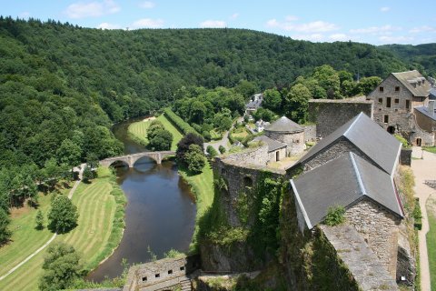 Visites nocturnes au château fort de Bouillon