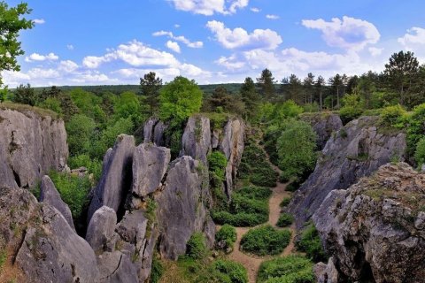 VisitWallonia.be - Site naturel d'exception et musée chargé d'histoire.