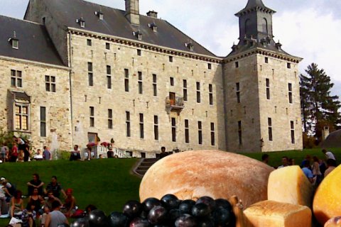 42e fête du fromage au Château de Harzé.